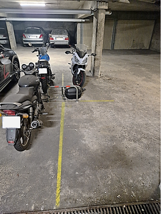  Parking / Garage à louer 12 m² Paris