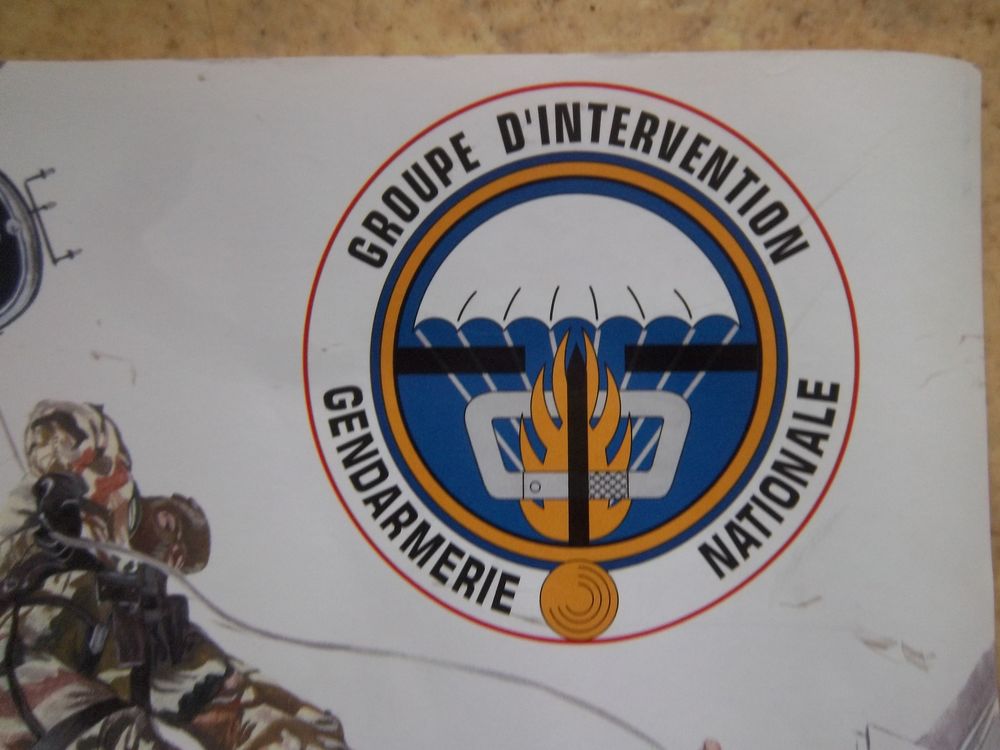 affiche (non pli&eacute;e) groupe d'intervention de la gendarmerie 