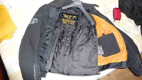 Blouson et sur pantalon etc. 0 Menucourt (95)
