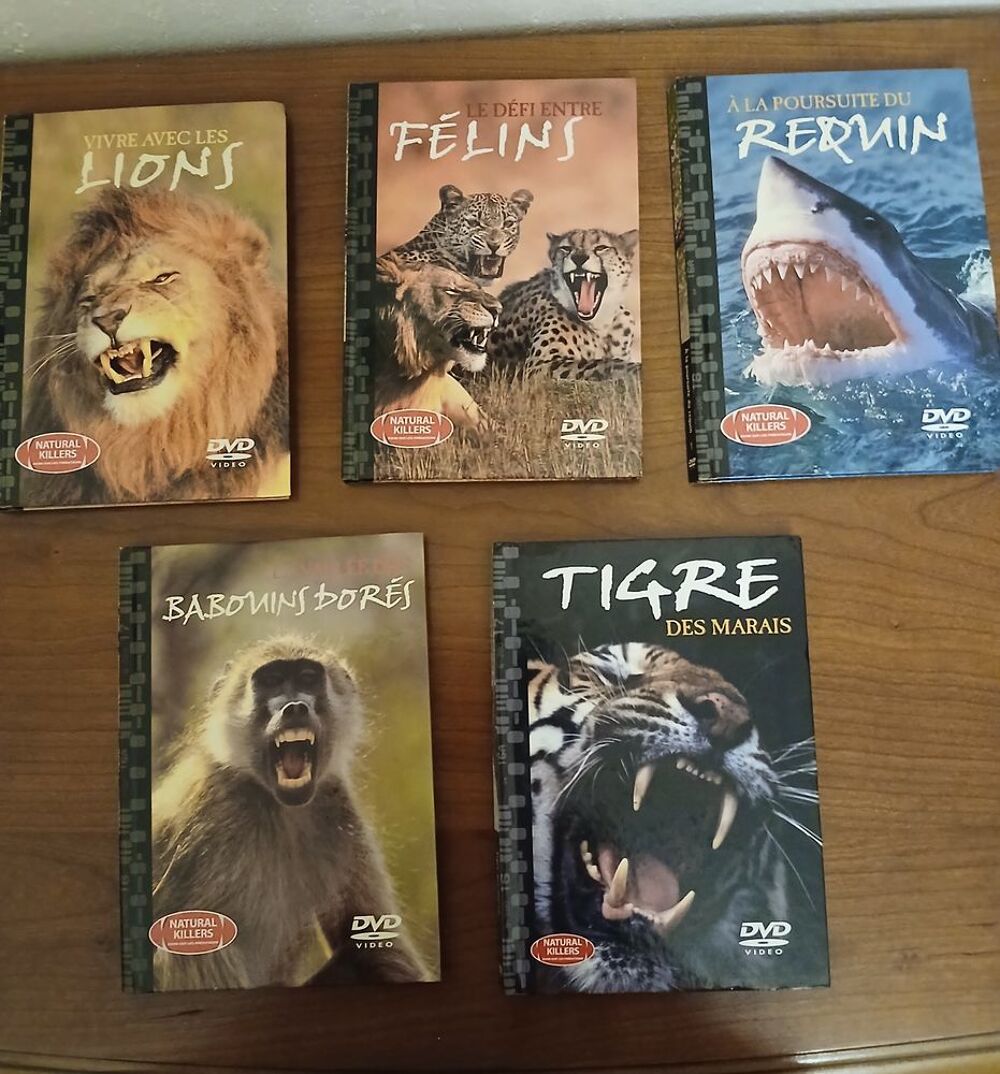 Cassettes et DVD enfants Consoles et jeux vidéos