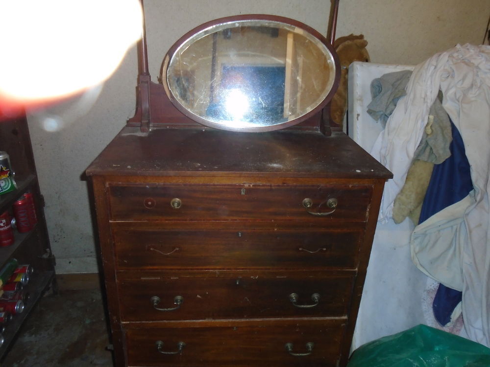 Coiffeuse
Meubles