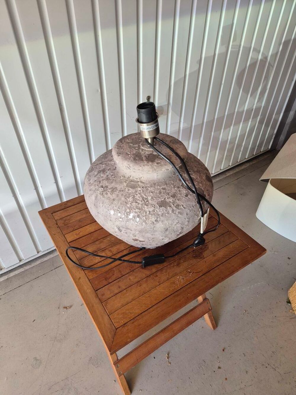 lampe gris pierre volcanic Décoration
