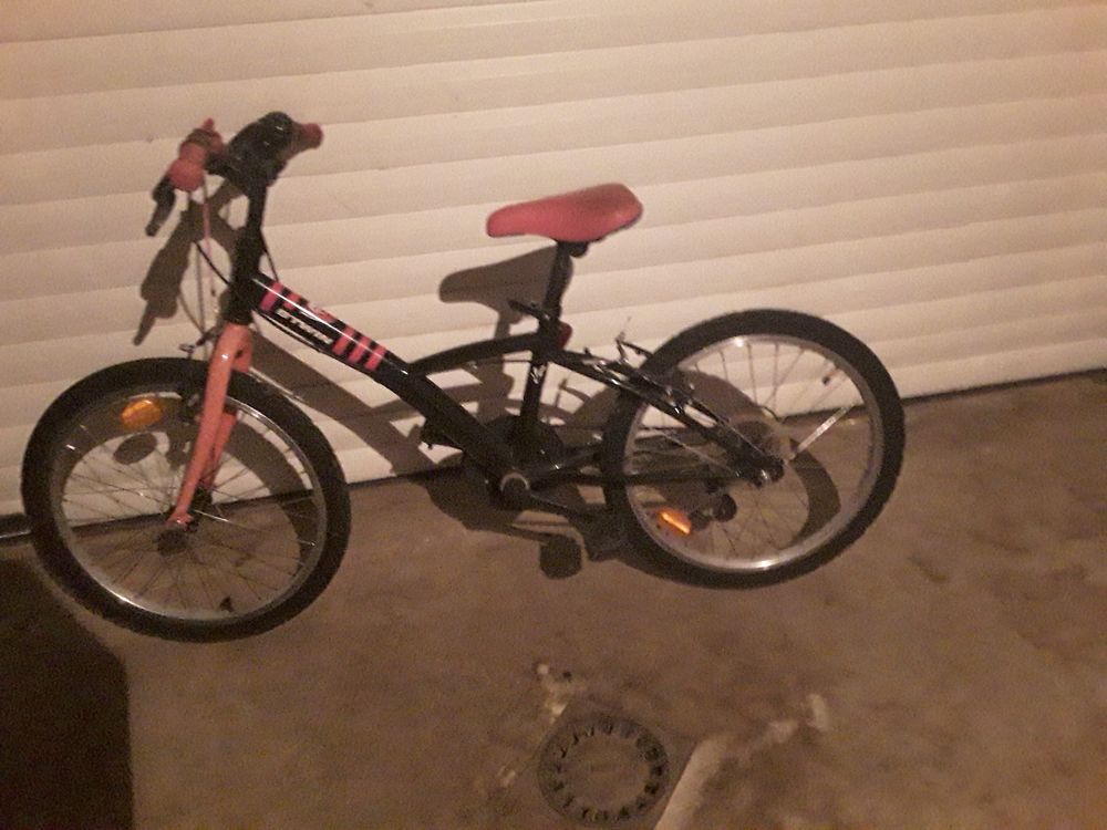 V&eacute;lo fille 6 8 ans Vlos