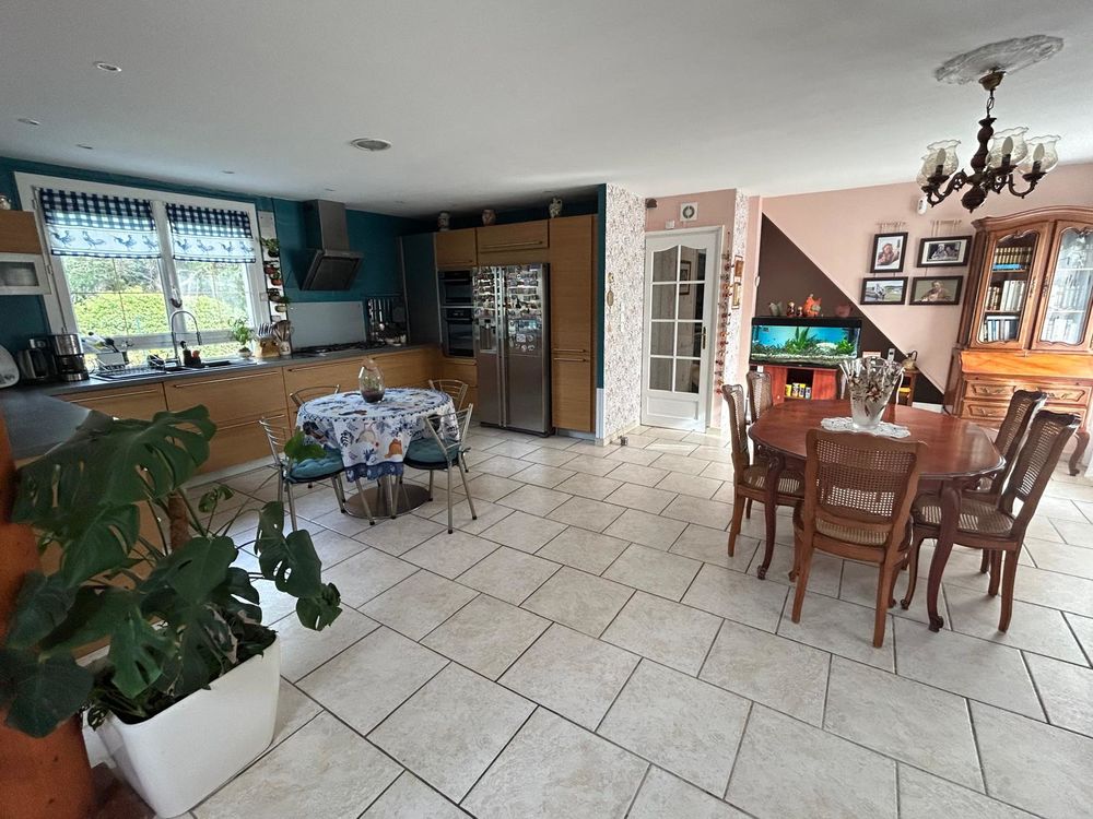 Vente Maison 20 minutes du centre de Lyon, maison familiale avec piscine Charbonnières-les-bains
