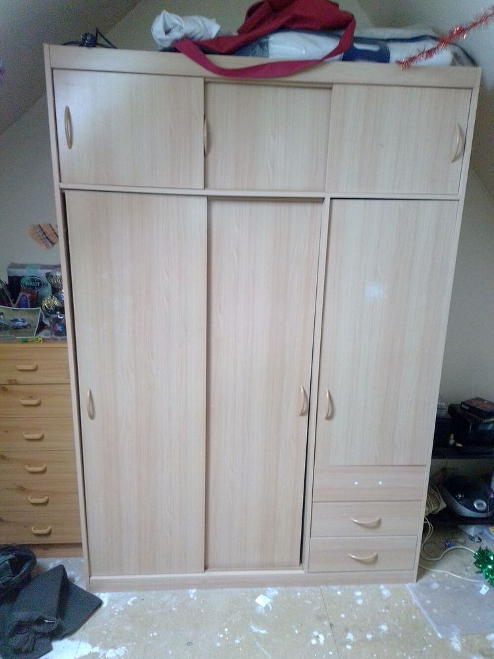 Achetez armoire vend occasion, annonce vente à Chavannes (18) WB171206390