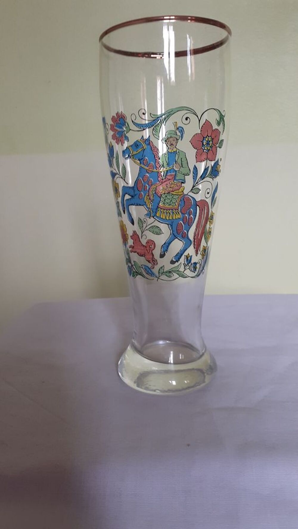 Un jolie verre avec des motifs Décoration