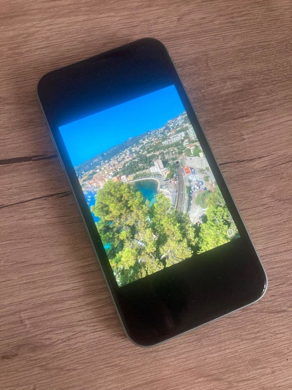Iphone 11 - 64 go Téléphones et tablettes