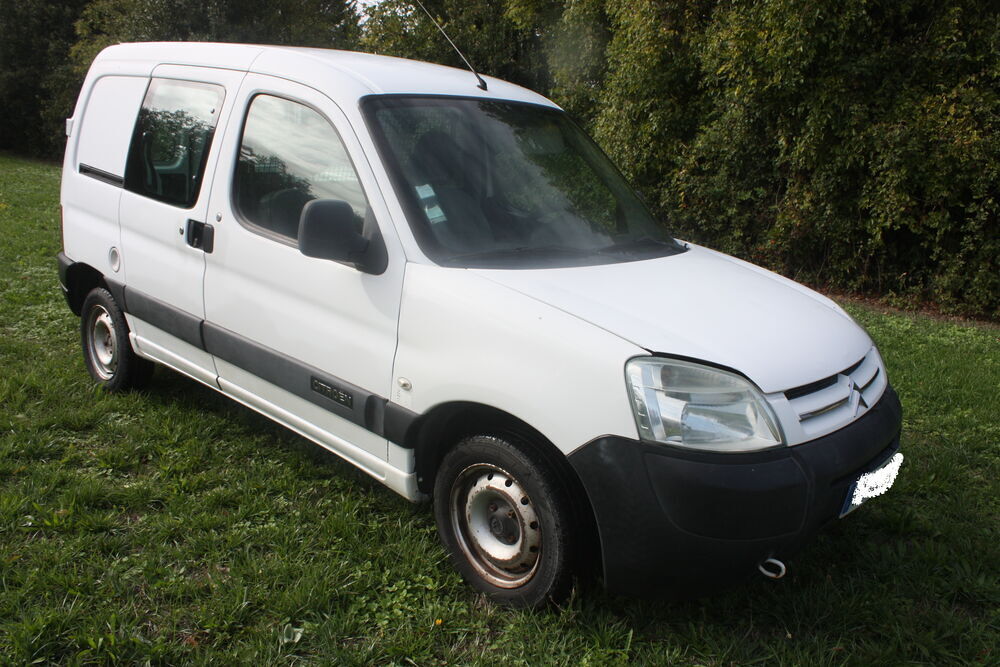 Berlingo BERLINGO 2.0 HDi 800 KG CONFORT 2005 occasion 16170 Rouillac