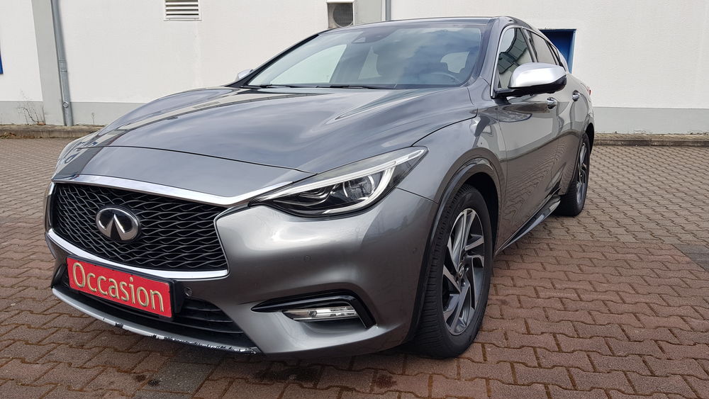 Q30 2018 occasion 41500 Cour-sur-Loire