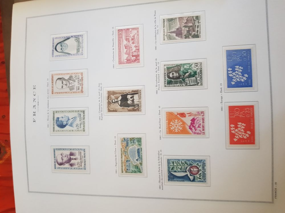 Collection de 10 albums de timbres Photos/Video/TV