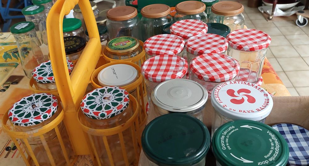 Lot de pots de confiture vides Cuisine
