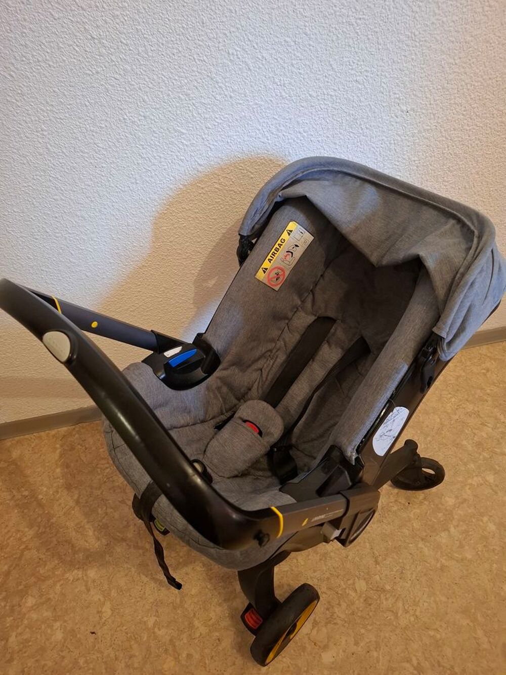Poussette 2 en 1 Doona Puériculture