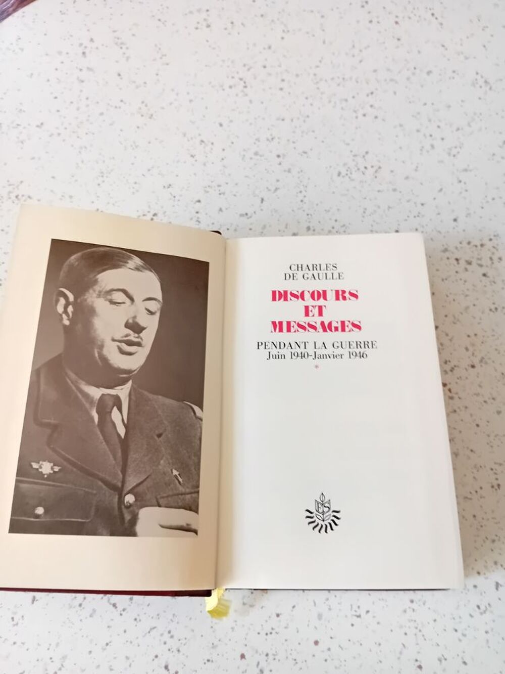 2 livres sur CHARLES DE GAULLE Livres et BD