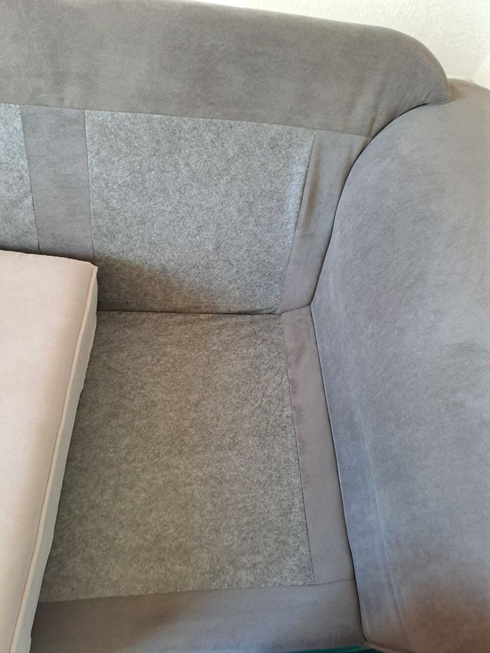 Canap&eacute;s 2 et 3 places + coussins Meubles