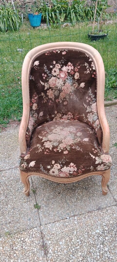 Petit fauteuil ancien 80 Challans (85)