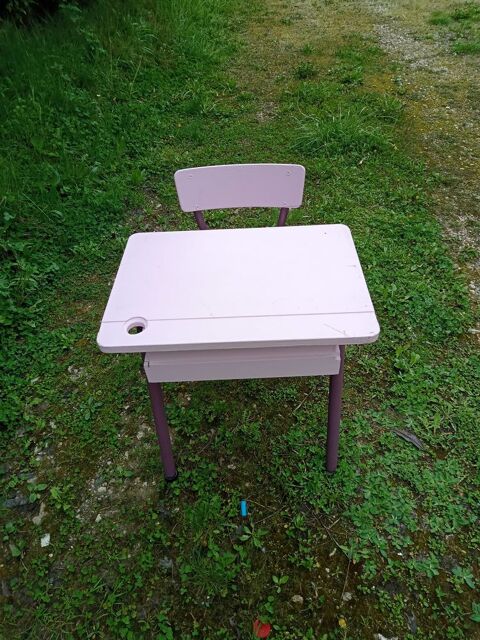 table  burea pour enfant Valleiry (74)
