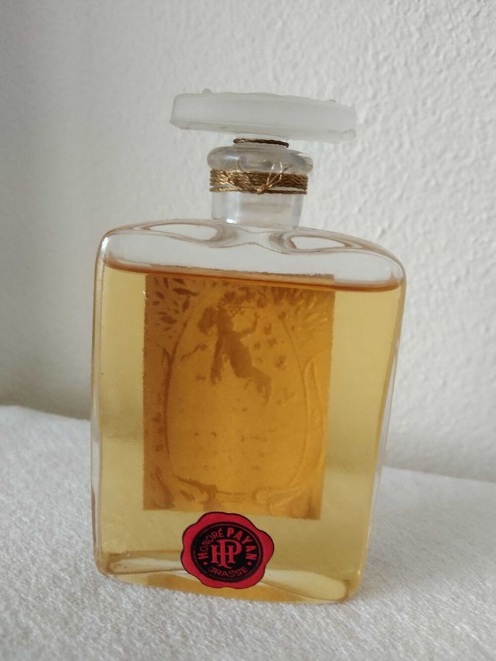 Flacon de parfum Honor&eacute; Payan 