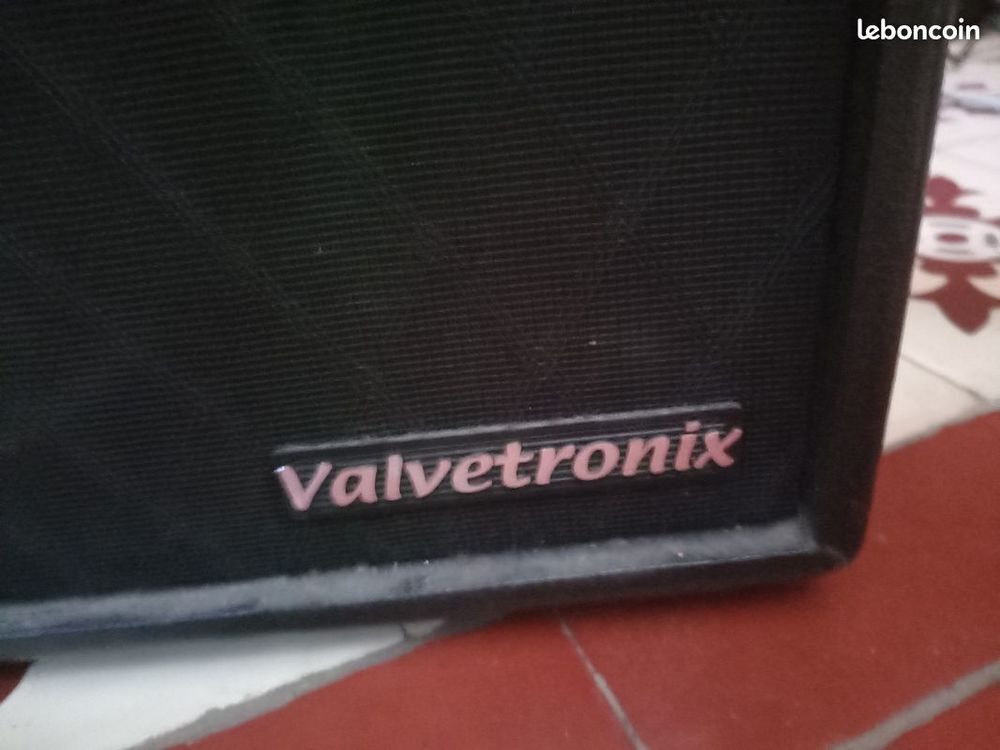 Ampli guitare Vox Valvtronix Instruments de musique