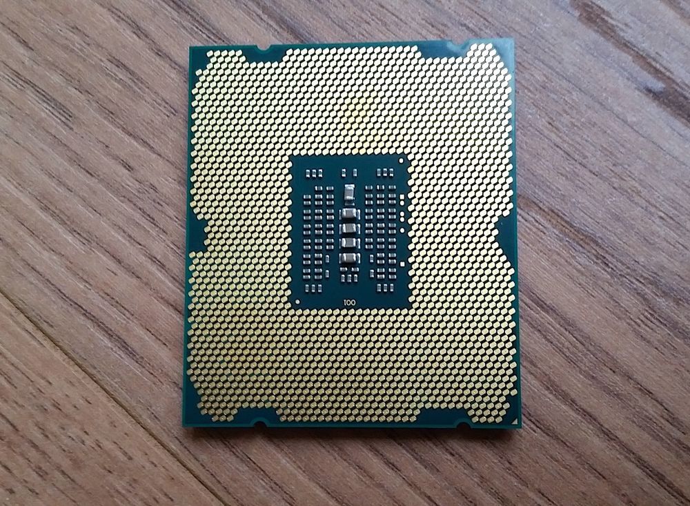 Processeur Intel Xeon E5-1650 v2 Matériel informatique