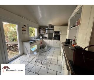  Maison � vendre 10 pi�ces 229 m�