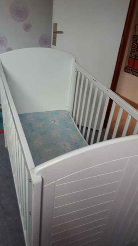 Lit de b�b� 35 Berny-Rivi�re (02)