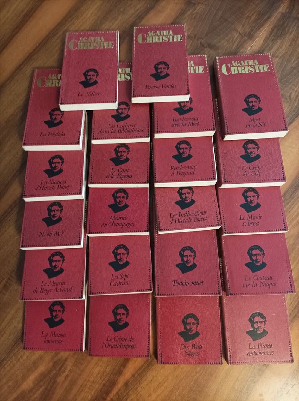 Collection livres Agatha Christie. Livres et BD