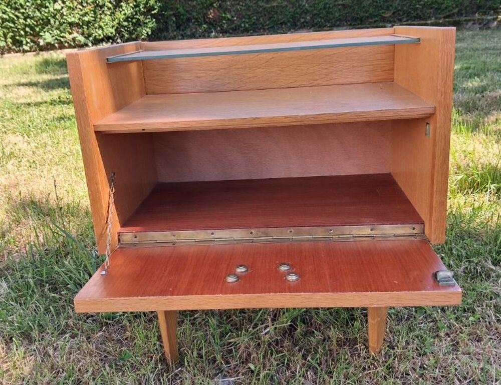 TABLE DE CHEVET VINTAGE Meubles