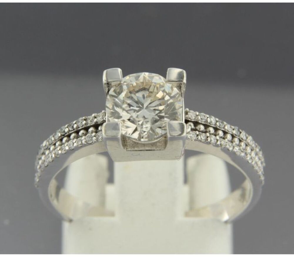 BAGUE DIAMANT Bijoux et montres