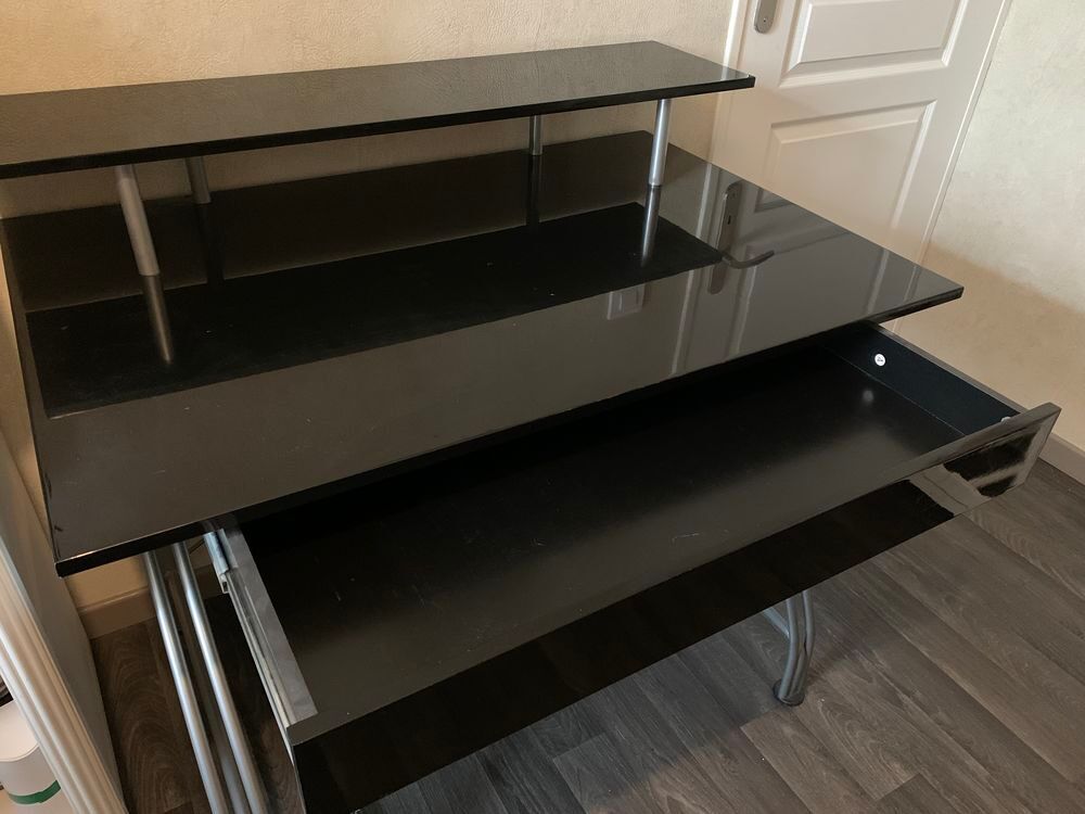 Bureau laqu&eacute; noir Meubles