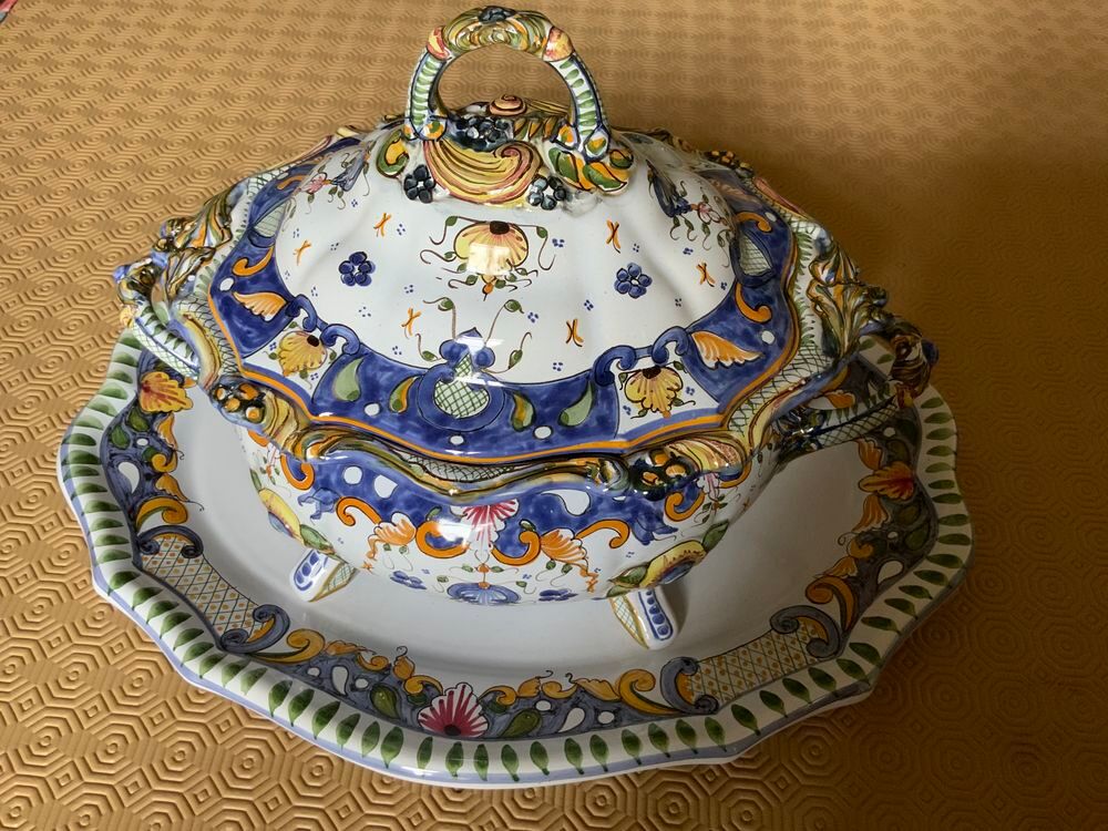 Soupi&egrave;re ancienne Dcoration
