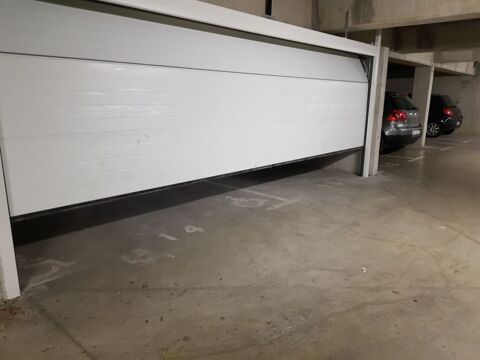  Parking / Garage  louer 30 m