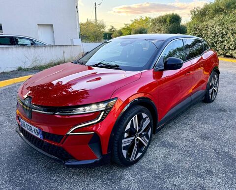 Renault M&eacute;gane V Megane E-Tech EV60 220 ch super charge Iconic 2023 occasion Vitrolles 13127