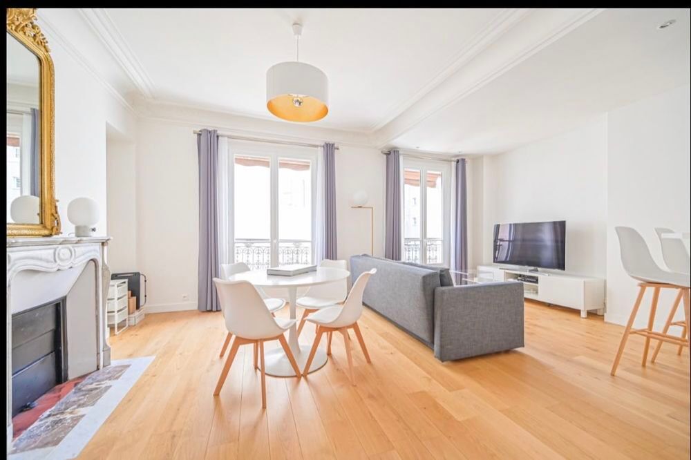 Vente Appartement 3 pieces proche avenue Montaigne Paris 8 Paris 8