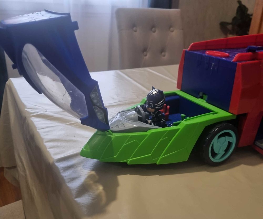 camion transporteur pyjamasque avec 1 figurine Jeux / jouets
