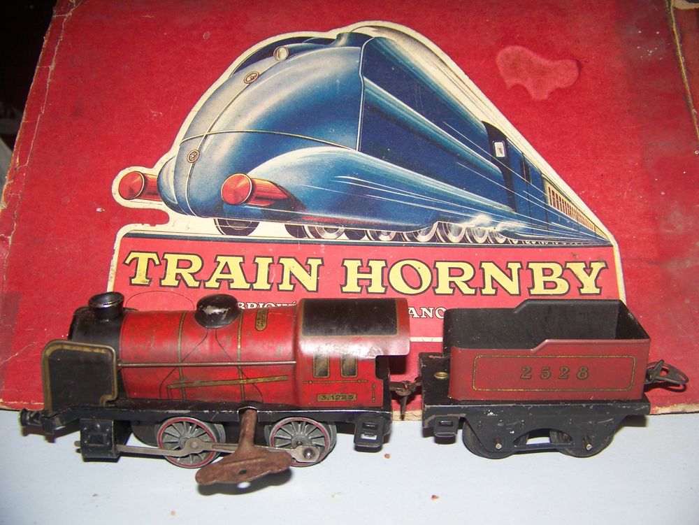 TRAIN ANCIEN MINIATURE 