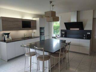  Maison � vendre 8 pi�ces 260 m�