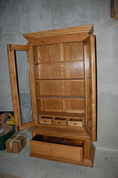 Meuble vitrine Ch�ne massif 320 Mons (83)