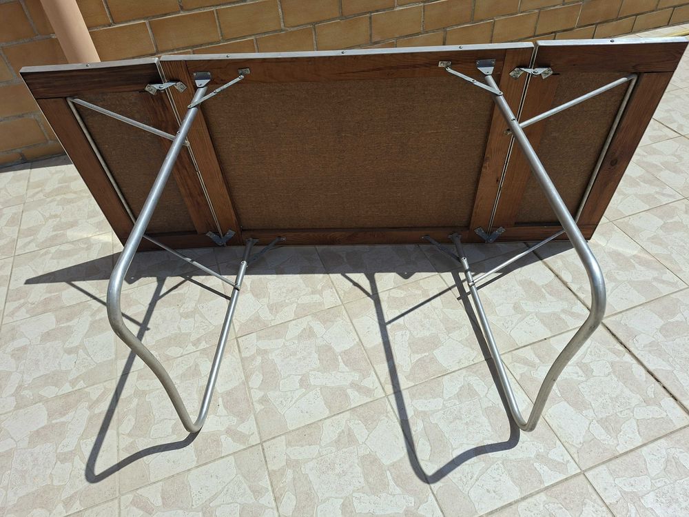 TABLE DE CAMPING Meubles
