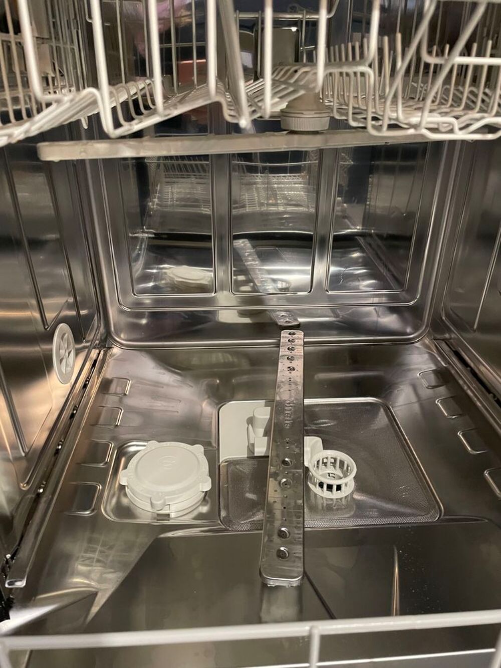 Lave vaiselle MIELE Electroménager