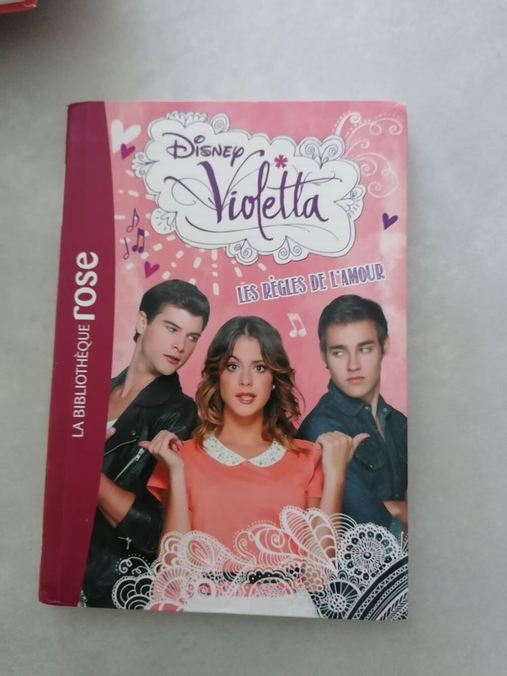 Saison 2 Violetta Livres et BD