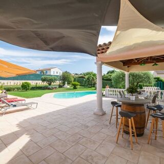  Villa � vendre 8 pi�ces 270 m�