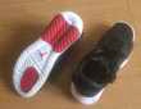 Chaussures NIKE AIr Jumpman NEUVES 44 Chaussures
