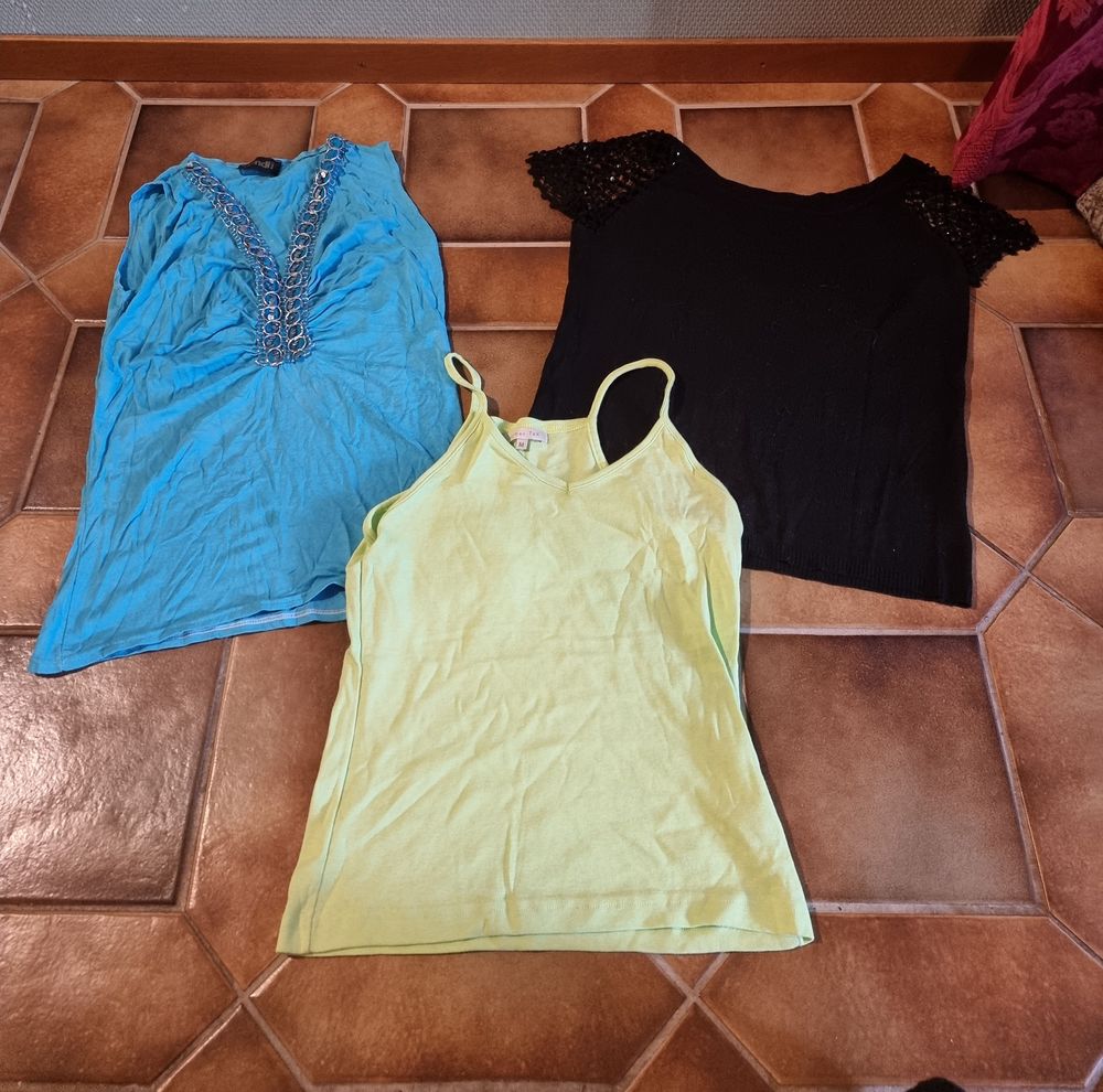 Lot de 2 d&eacute;bardeurs et 1 t-shirt bleu/vert/noir pour femme t Vêtements