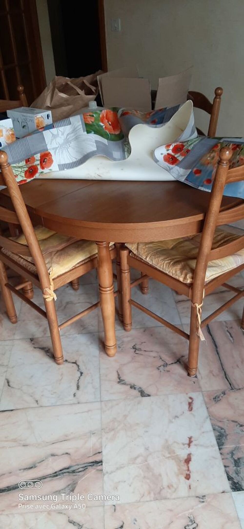 Ensemble table de cuisine + chaises Meubles
