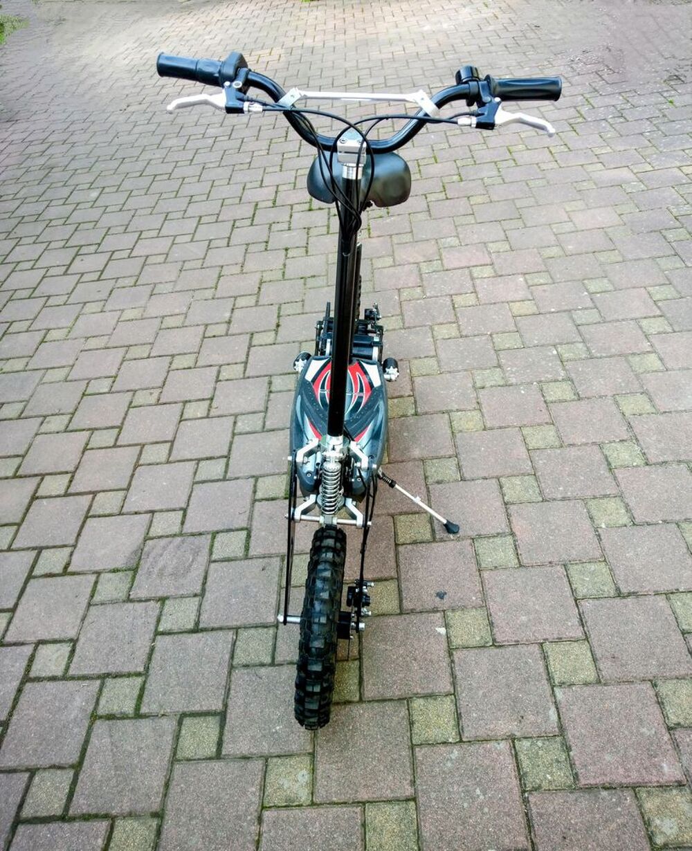 Trottinette &eacute;lectrique CROSS Sports