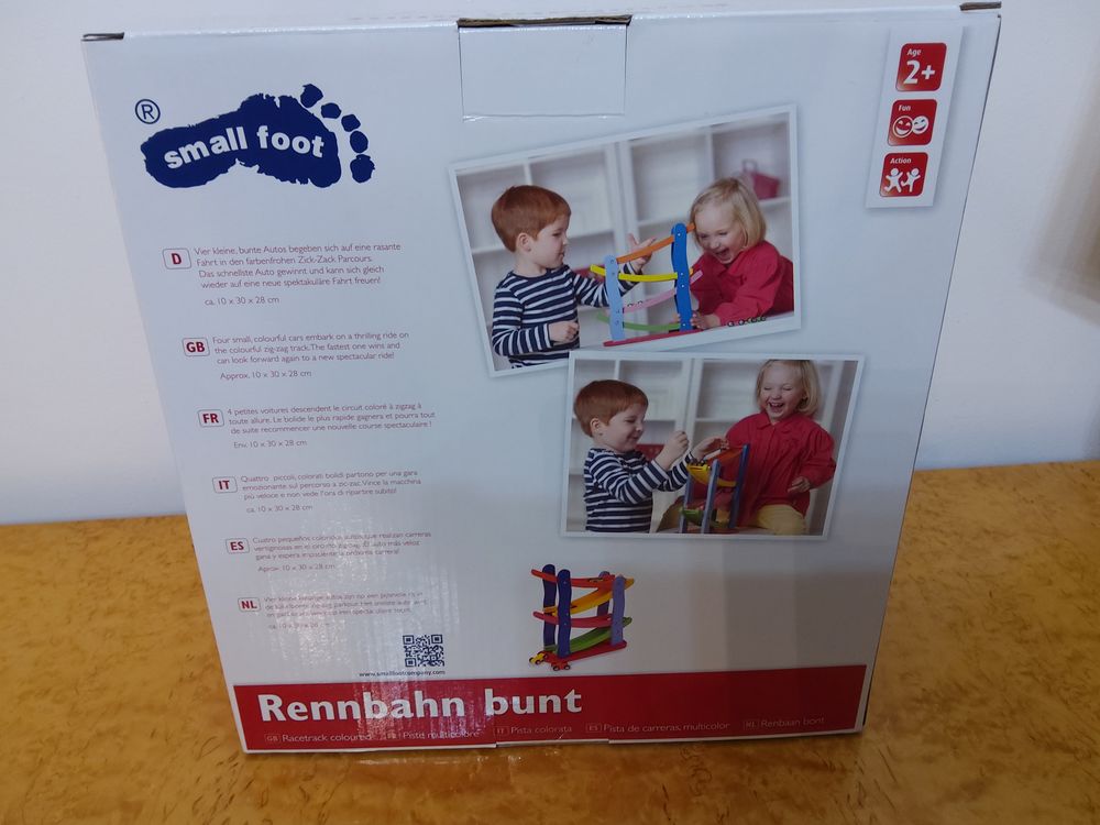 Circuit 4 voitures neuf de la marque Small Foot Jeux / jouets