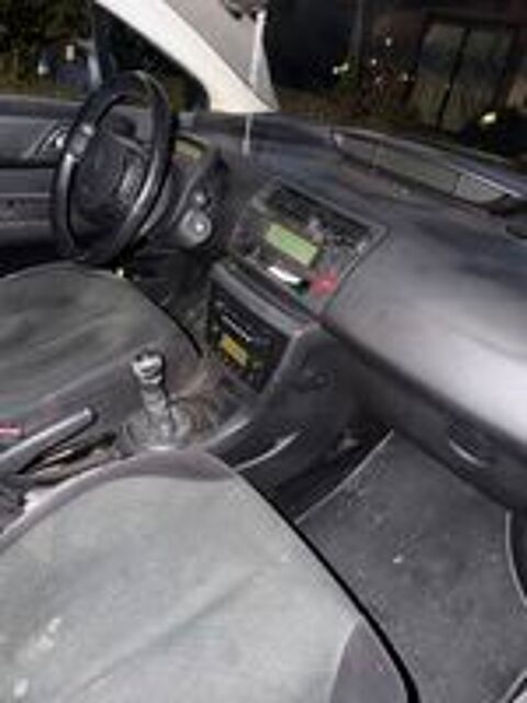 C4 1.6i 16V 110 Exclusive 2006 occasion 33230 Coutras