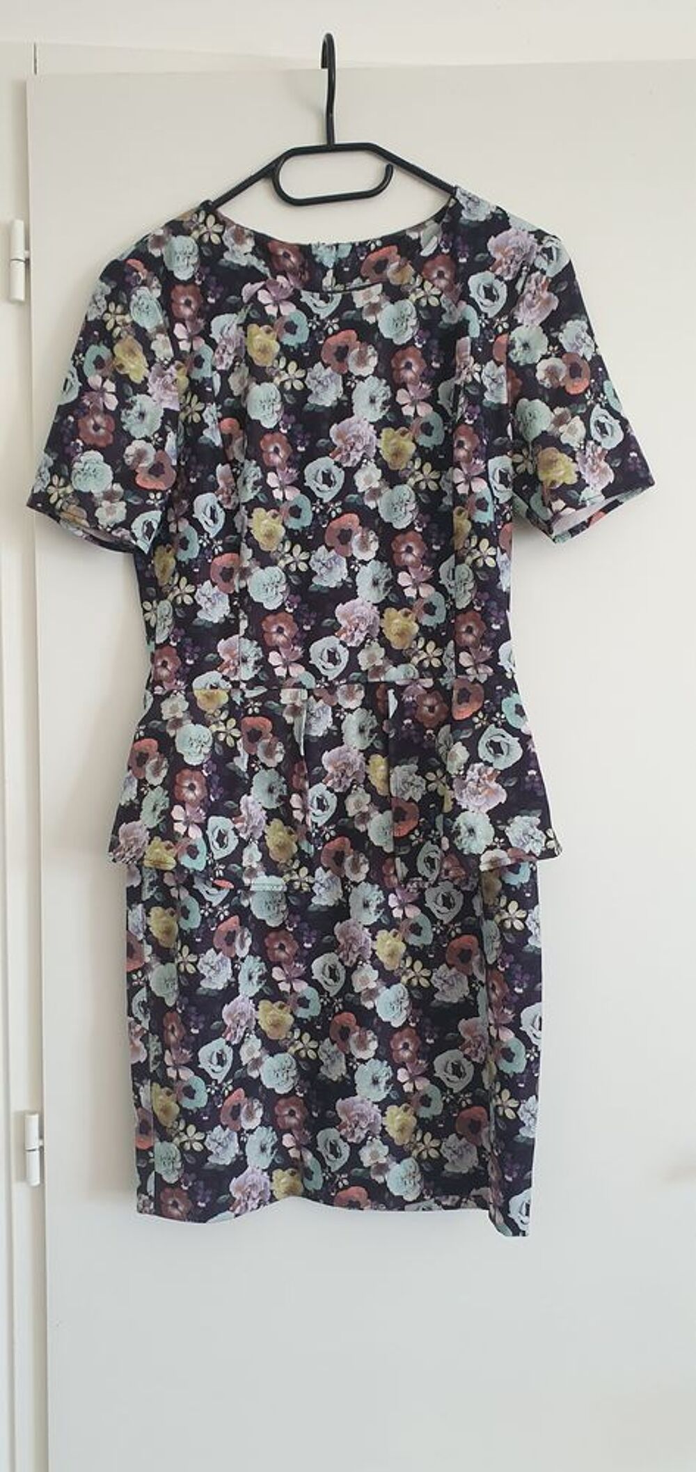 Robe fleurie Vêtements
