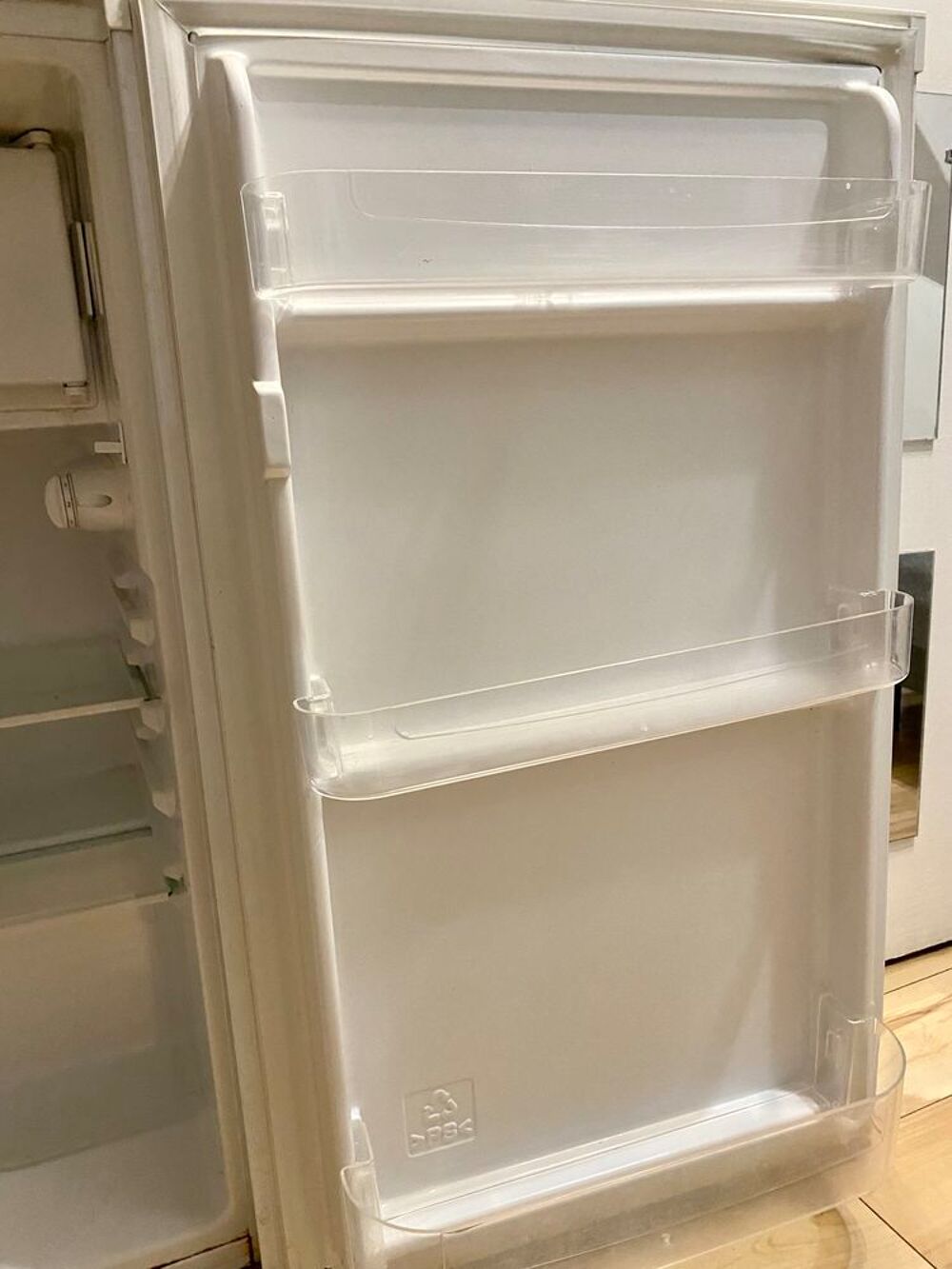 Mini frigo bon &eacute;tat. A retirer sur place Electroménager