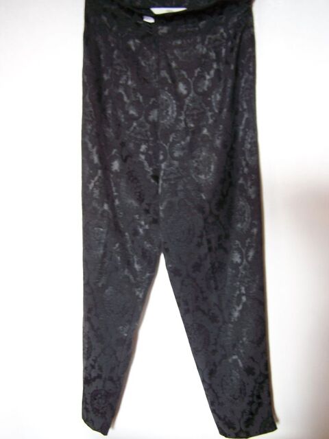pantalons habillés-T40 Neufs- noir- infroissables 6 Dieppe (76)